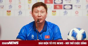 HLV Kim Sang-sik: Hy vọng Nguyễn Xuân Son có cơ hội ghi bàn_691d8d09286c9.jpeg