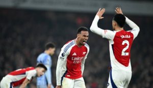 5 điểm nhấn Arsenal 2-1 Tottenham: Bước ngoặt gây tranh cãi; Điểm trừ nơi hàng công_695a796f6823a.jpeg