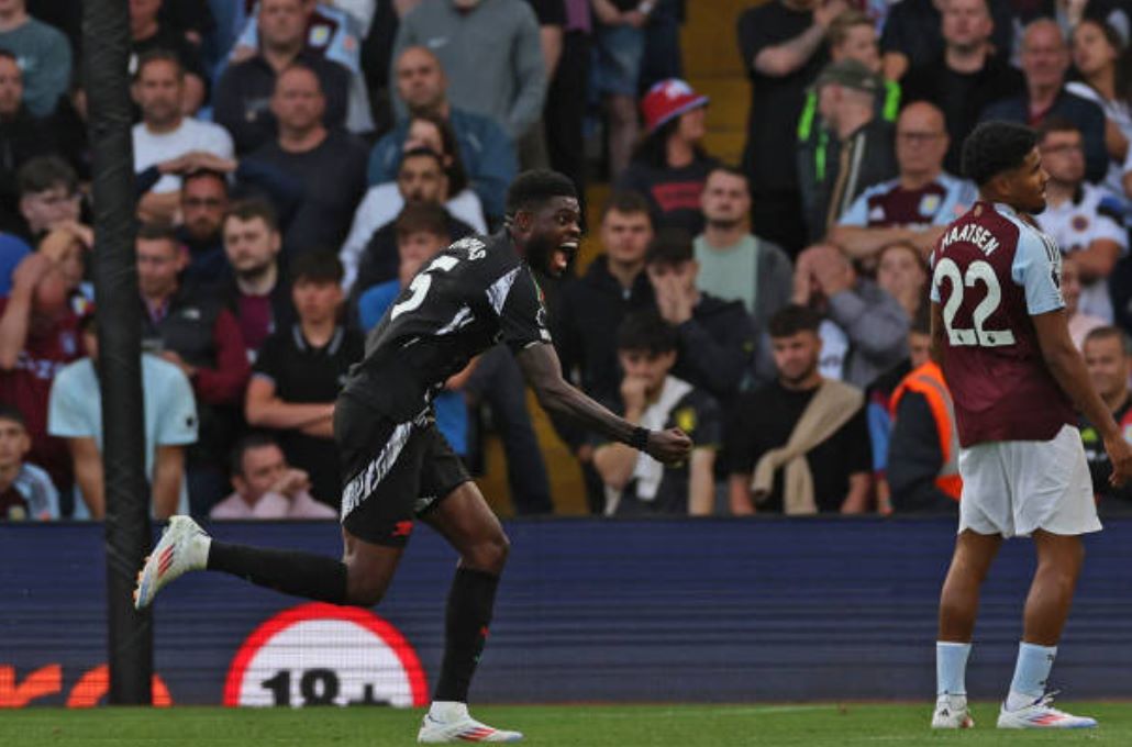 5 điểm nhấn Aston Villa 0-2 Arsenal: Gà son của Arteta; Phút điên rồ Raya_695aa2f92a96e.jpeg