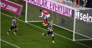 5 điểm nhấn Newcastle 2-0 Arsenal: Tài thao lược của Eddie Howe; Hàng công sắc lẹm_695a72832405a.jpeg