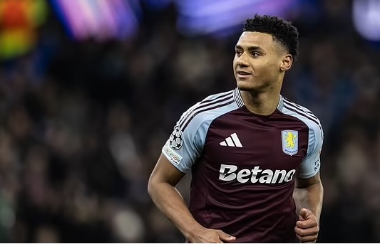 Agbonlahor so sánh việc Arsenal theo đuổi Ollie Watkins với vụ Luis Suarez_695a748226e45.jpeg