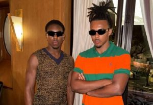 Ảnh chụp với Lewis‑Skelly thổi bùng tin đồn Kounde về Arsenal_695a3ebcb81da.jpeg