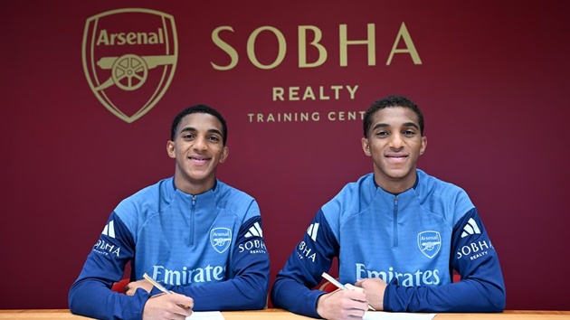 Arsenal chiêu mộ cặp song sinh Quintero với mức phí 9 triệu bảng_695a1a38bcb8b.jpeg