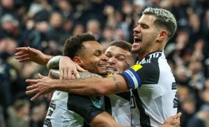 Arsenal chính thức bị loại khỏi Carabao Cup sau thất bại trước Newcastle_695a72899c726.jpeg