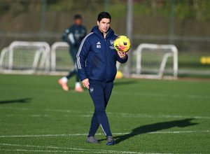 Arsenal đấu Everton, Henry nhận định cuộc đua vô địch Ngoại hạng Anh_695a163deed93.jpeg