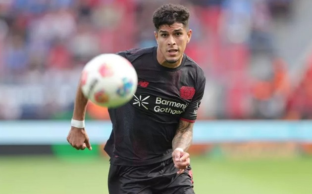 Arsenal đưa ra đề nghị 45 triệu bảng cho Hincapie_695a34494752e.jpeg