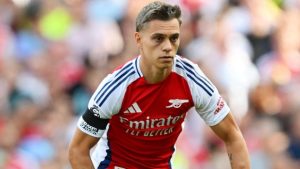 Arsenal hẳn tiếc nuối khi bán Malen với giá rẻ mạt, giờ còn xuất sắc hơn cả Trossard_695a8aa62431d.jpeg