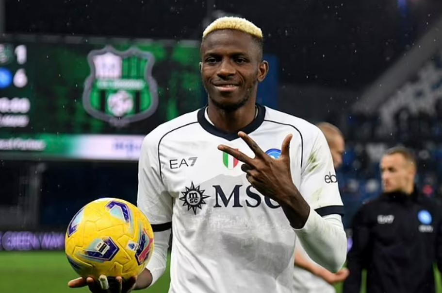 Arsenal quyết chiêu mộ Osimhen: Napoli yêu cầu mức giá kỷ lục 100 triệu bảng_695a8427c14d3.jpeg