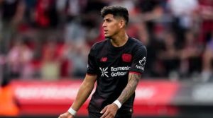 Arsenal ráo riết dọn đội hình, hướng tới bom tấn Hincapie_695a34fc8432f.jpeg