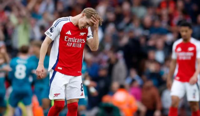 Arsenal tính chiêu mộ De Bruyne: Người kế thừa Bergkamp?_695a558bae23d.jpeg