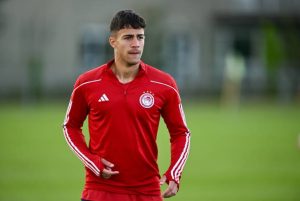 Arsenal tranh 2 “viên ngọc” 17 tuổi với Man United_695a8143138bc.jpeg