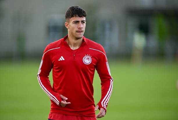 Arsenal tranh 2 “viên ngọc” 17 tuổi với Man United_695a8143138bc.jpeg