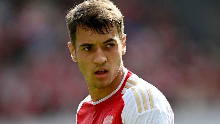 Arsenal từ chối mọi đề nghị với Kiwior_695a9e80eca04.jpeg