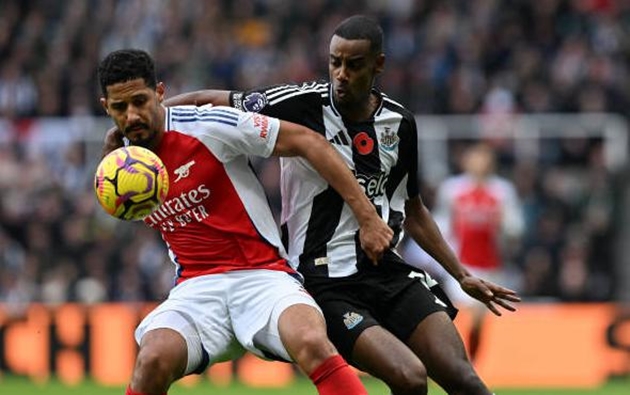 Arsenal vs Newcastle: Vé C1 căng như dây đàn_695a4ff72ea9a.jpeg