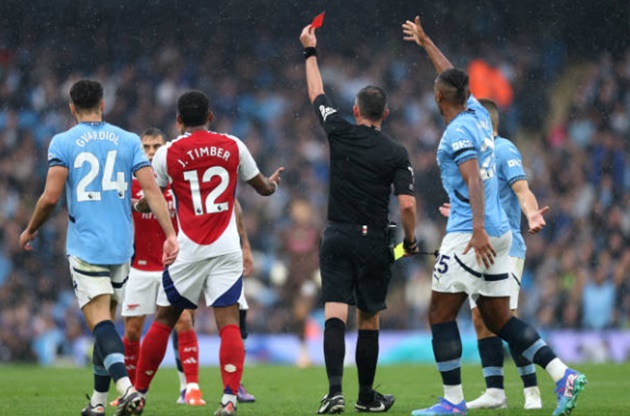 Arteta phá vỡ im lặng về tấm thẻ đỏ của Trossard_695a9a1a51abe.jpeg