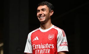 Arteta: “Zubimendi mang đến tư duy chơi bóng thông minh cho Arsenal”_695a41b020197.jpeg