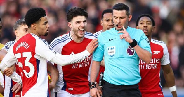 Bản lĩnh của Arsenal sau tấm thẻ đỏ và cái giá phải trả cho việc thiếu kỷ luật_695a75222caa3.jpeg