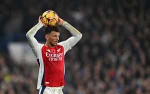 Ben White hoàn thành giáo án tại Dubai, ngày trở lại đến gần_695a712633fa0.jpeg