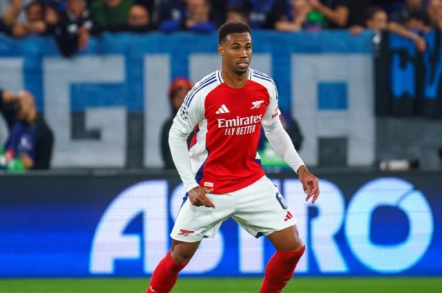 Ben White: “Mối đe dọa mà cậu ấy tạo nên trong vòng cấm thật đáng sợ”_695a92e3c15c4.jpeg