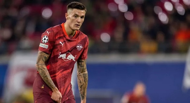 Benjamin Sesko gửi thông điệp ý nghĩa đến các ông lớn_695a76db8a909.jpeg