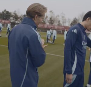 Buổi tập Arsenal: 3 màn tái xuất quan trọng; Nụ cười tỏa nắng của Saka_695a8e4064141.jpeg