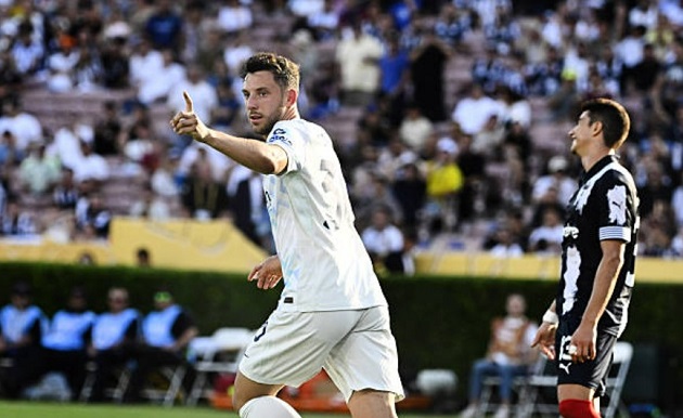 Carlos Augusto sẽ là Calafiori mới ở Emirates?_695a44b06585e.jpeg