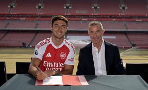 Chiêu trò trong thương vụ Zubimendi sẽ giúp Arsenal sở hữu Eze?_695a40bf9148a.jpeg