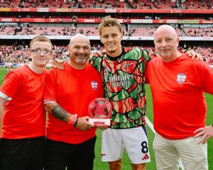 CHÍNH THỨC! Cầu thủ hay nhất mùa của Arsenal_695a9efce5d68.jpeg