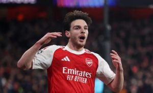 Chris Sutton dự đoán Arsenal thắng dễ Chelsea ở đại chiến ngôi đầu_695a1c954a43d.jpeg