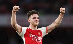 Chuyên gia chỉ ra phương án thay thế Declan Rice ít ai ngờ_695a9e6a5b432.jpeg