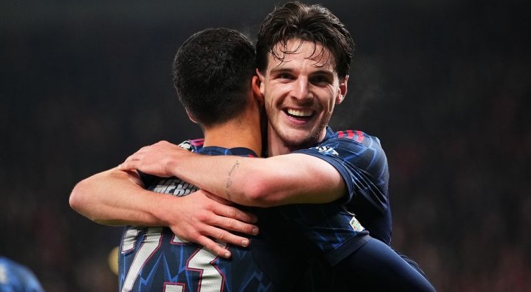 Declan Rice gây ấn tượng mạnh, được ca ngợi là thủ lĩnh bẩm sinh_695a208528771.jpeg