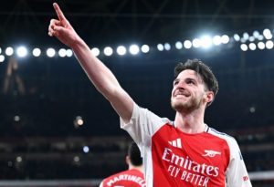 Declan Rice tuyên chiến Liverpool: “Arsenal sẽ săn đuổi họ đến cùng”_695a738a8eb8f.jpeg