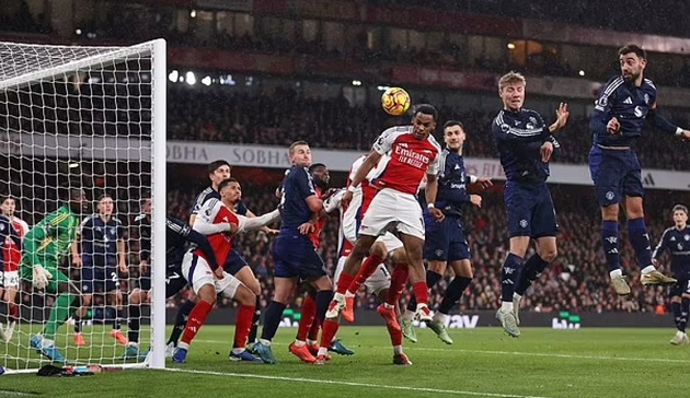 Dimitar Berbatov: “Arsenal hiện tại là Stoke City mới”_695a84de6cf49.jpeg