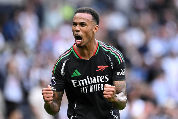 Gabriel Magalhaes: Từ bản hợp đồng tiềm năng đến thủ lĩnh của Arsenal_695a4a124caee.jpeg