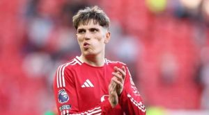 Garnacho liên hệ Arsenal sau khi bị HLV Amorim loại khỏi đội hình chính_695a4d8e67e49.jpeg