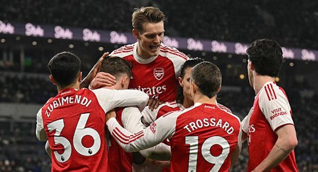 Gyokeres ghi bàn từ chấm 11 mét, Arsenal vượt ải Everton_695a1630b40b8.jpeg