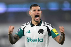 Hàng tiền vệ “trong mơ” của Arsenal sau 2 thương vụ bom tấn_695a622f16466.jpeg