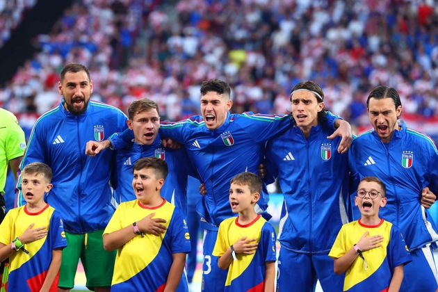 Hành trình không trải đầy hoa hồng của Riccardo Calafiori_695aa77954be9.jpeg