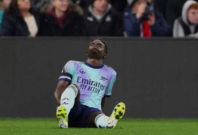 Hé lộ ngày trở lại sân cỏ của Saka_695a7f0bdfcc8.jpeg