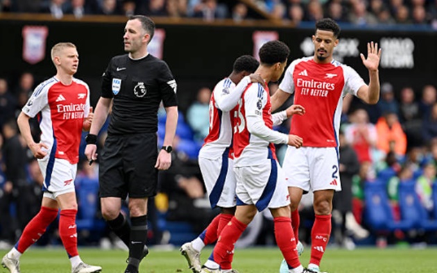Ipswich 0-4 Arsenal: Thế trận áp đặt; Nỗi lo Saka_695a5a3ced411.jpeg
