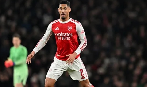 Lee Dixon ca ngợi Saliba với pha cứu thua đẳng cấp thế giới_695a14e0f2c96.jpeg