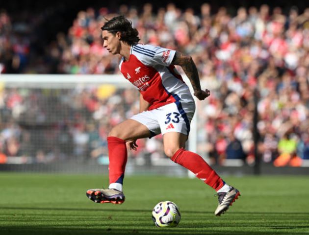 Lineker chỉ ra cầu thủ Arsenal “phải bị đuổi” ở trận Leicester_695a98179996f.jpeg