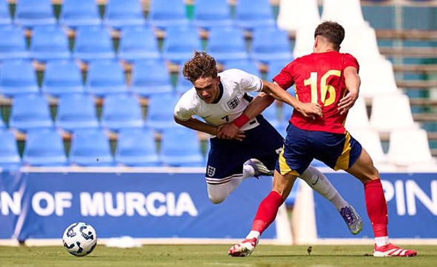 Max Dowman làm nên lịch sử ở U19 Anh_695a32809198c.jpeg