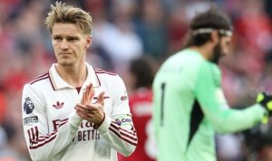 Neville chỉ trích Arsenal thiếu tinh thần ở trận thua Liverpool_695a33b802836.jpeg