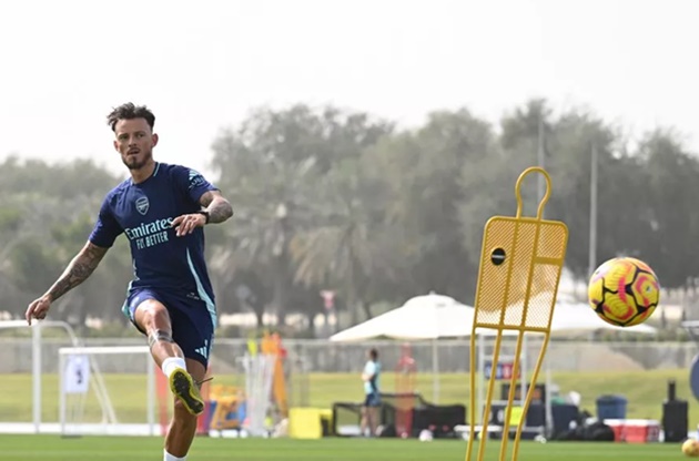 Ngày thứ 2 tập luyện tại Dubai của Arsenal: Almunia xuất hiện; Zinchenko gây ấn tượng_695a715ea3150.jpeg