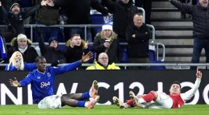 Ngoại hạng Anh: Everton tranh cãi phạt đền, Arsenal hưởng lợi VAR_695a16154e08d.jpeg