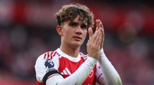 Ngumoha, Dowman và lý do vì sao các CLB Anh bắt đầu mạo hiểm với những cầu thủ trẻ_695a34dac46bd.jpeg