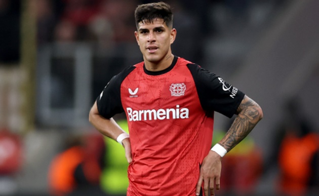 NÓNG! Arsenal chốt xong vụ Hincapie, rõ cấu trúc thanh toán_695a3439ebf34.jpeg