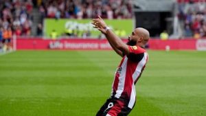 NÓNG! Arsenal nhận câu trả lời cho thương vụ Bryan Mbeumo_695a79132fd91.jpeg