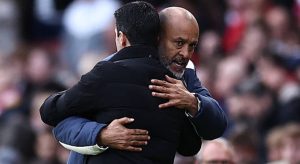 Nuno Santo thừa nhận Arsenal quá mạnh_695a2bf154583.jpeg